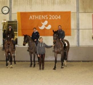 2/2: Vrijspringen en Jonge Fokkers Night BWP Wambeek 2/2: Vrijspringen en Jonge Fokkers Night BWP Wambeek