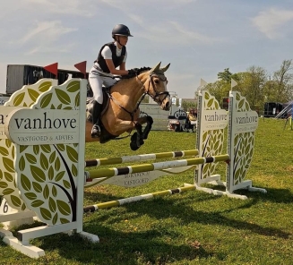Anjolinne v’t Oud Molenhuis 