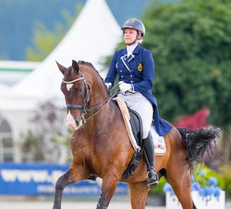 Jeannette Haazen & Dabanos en Laurence Roos & Fil Rouge rijden top 5-klassering in CDIO5*! Jeannette Haazen & Dabanos en Laurence Roos & Fil Rouge rijden top 5-klassering in CDIO5*!
